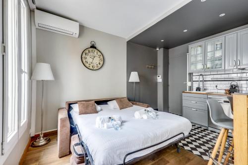 AC & 10min from Marais & Fully equipped