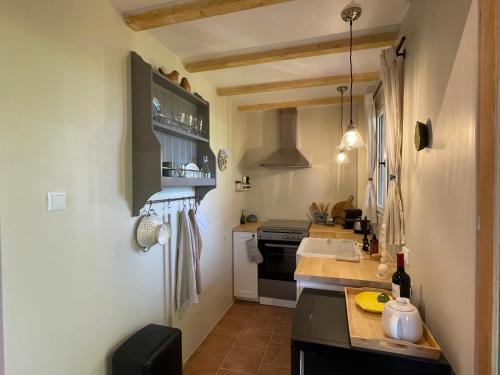 Dapur atau dapur kecil di Gite La Chouette