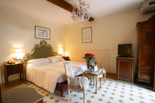 Pensione Accademia - Villa Maravege Image