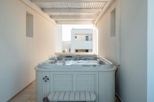 Mitos Suites photo 3