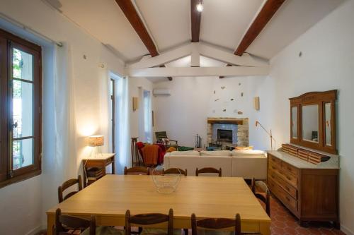 Maison de charme 14 personnes piscine Avignon