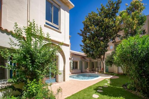 Maison de charme 14 personnes piscine Avignon