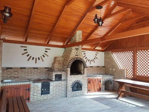 プトナにあるPensiunea Putnisoaraのギャラリーの写真