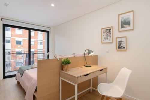 Stylish & Bright Flat with Balcony by HostWise