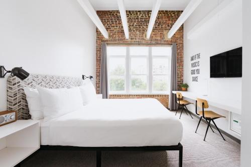 Hotel Hive Image