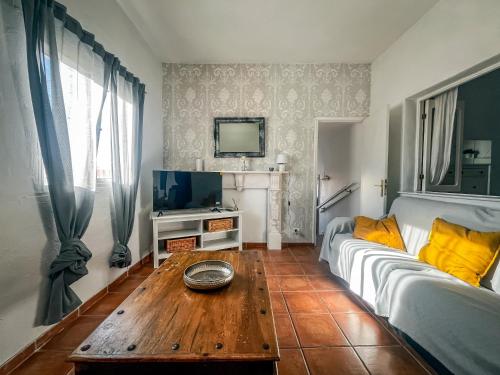 Μια τηλεόραση ή/και κέντρο ψυχαγωγίας στο Casa Lizi ,Canarian house with breathtaking view