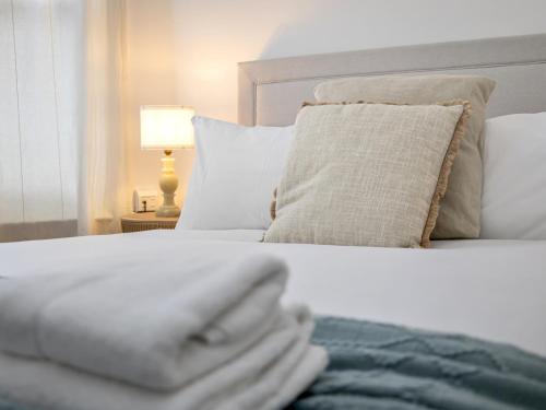 Stunning Victorian Home Longer Stays Sea View - Pass the Keys photo 21
