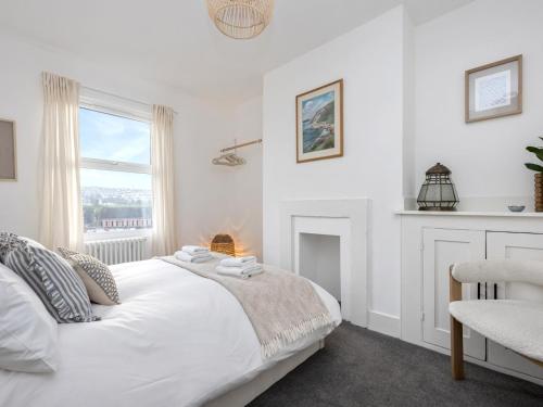 Stunning Victorian Home Longer Stays Sea View - Pass the Keys photo 3