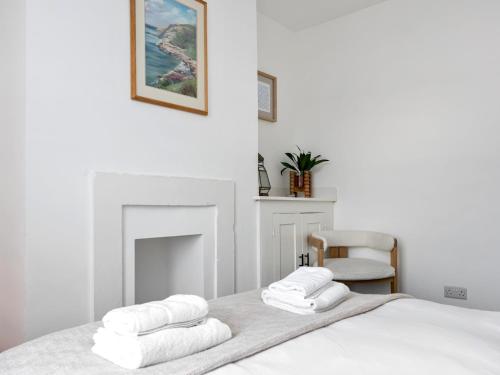 Stunning Victorian Home Longer Stays Sea View - Pass the Keys photo 8