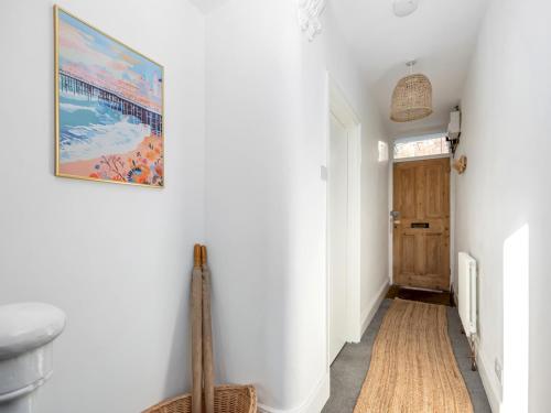 Stunning Victorian Home Longer Stays Sea View - Pass the Keys photo 32