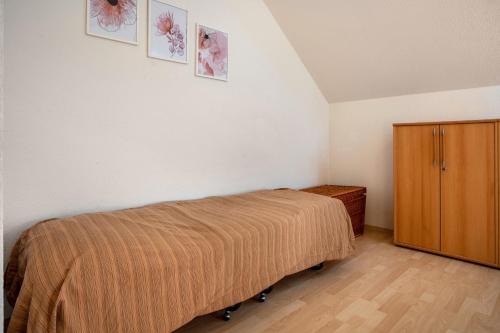 Ένα ή περισσότερα κρεβάτια σε δωμάτιο στο Herrenhaus Talevski