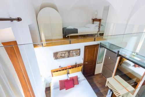 ROMAC Coronari with gym, sauna and garden
