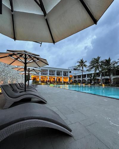 Piscine de l'établissement Lagoon Sarovar Premiere Resort - Pondicherry ou située à proximité