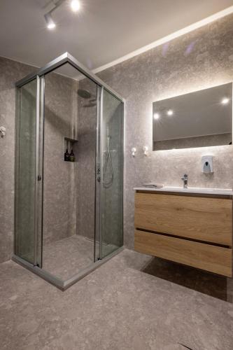 Ένα μπάνιο στο Rigel Apartments 4