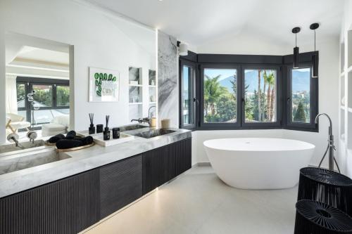 Villa Interni Nueva Andalucia Marbella