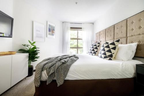 Φωτογραφία από το άλμπουμ του The Aspens 2BR, Upper Village, Sleeps 5, Pool, Hot Tub & Gym σε Γουίσλερ