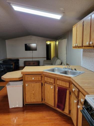 Galeriebild der Unterkunft Cabin 4, our largest cabin in Steuben Mi in Manistique