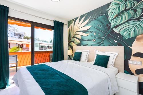 Sublime sea view frontline in Las Vistas