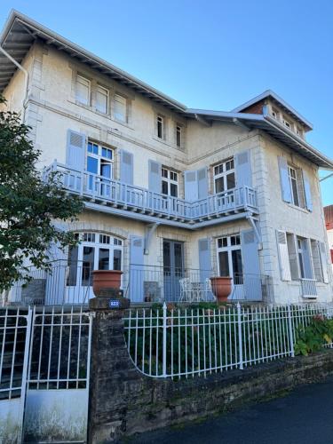 Το κτήριο όπου στεγάζεται  το bed & breakfast
