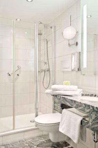 Un baño de Best Western Hotel Favorit
