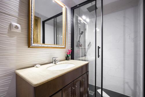 Tirso de Molina I - 3 bedrooms, 2 bathrooms