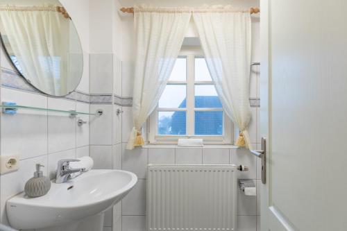 Koupelna v ubytování Südfall