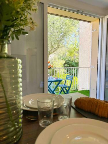 T2 - accès plage - balcon et parking privé