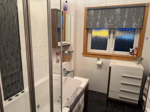 Koupelna v ubytování 3Bed House - Family Friendly - Close To LochNess