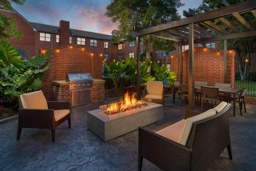 Residence Inn Dallas Addison/Quorum Drive Image