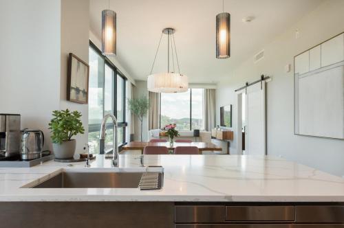 Fotografie z fotogalerie ubytování Panoramic Pack Square v destinaci Asheville