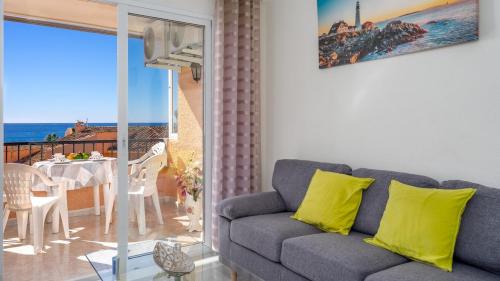 Cozy seaview getaway