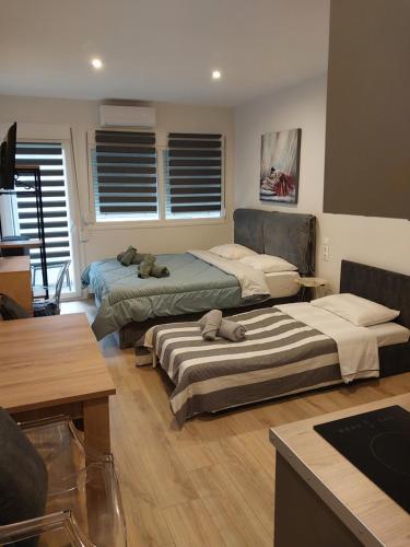 AniBo Studios & Apartments center ANTIGONIDON