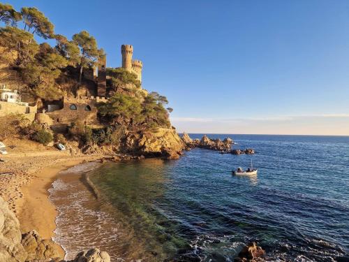 Spacious Cozy Apartment in Central Lloret de Mar