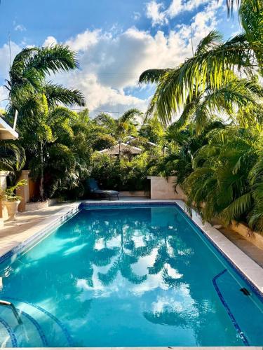 Elegance, Ochi Rios - 2BR Oasis with Exclusive Private Pool!
