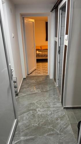 Lucky Apartmentsにあるベッド