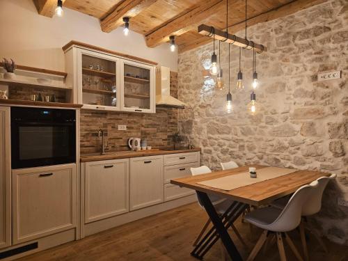 Apartments Dalmatian Stone House