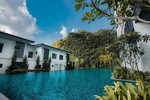 Πισίνα στο ή κοντά στο ComfyStays-sunwayonsen2br2b