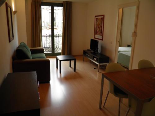 Apartaments Sant Jordi Fontanella