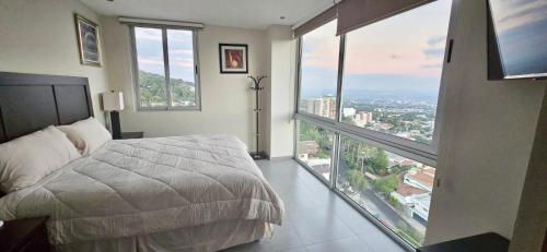 Llit o llits en una habitació de The Sky View