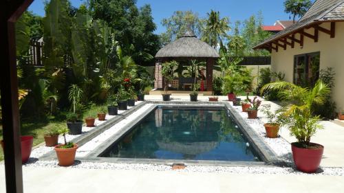 VILLA LE DAUPHIN DU LAGON BLEU - PEREYBERE - GRAND BAIE