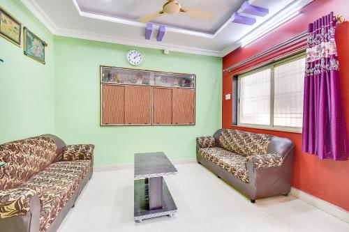 Et opholdsområde på FabHotel Kohinoor Lodging