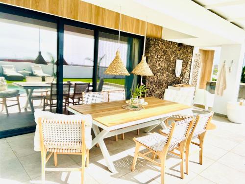 El Palmeral - Exlusive Villa with Private, Heated Pool in Corralejo