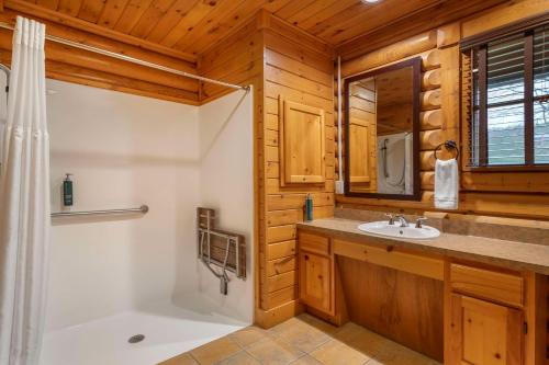Ванная комната в Hilton Vacation Club Bent Creek Golf Village Gatlinburg