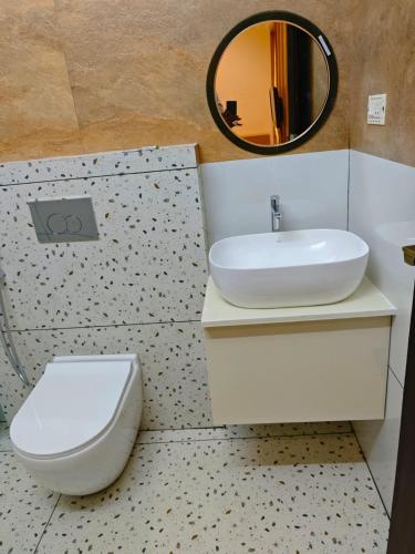 Ένα μπάνιο στο GIRASSOL the hill villa
