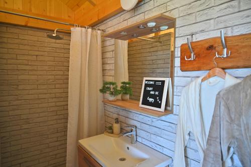 Un baño de Double Paradise