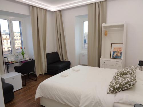 Una cama o camas en una habitación de Jumbo Inn