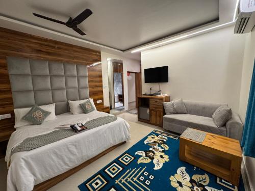 Postel nebo postele na pokoji v ubytování Hotel RedBee