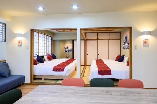 COCOSTAY ユートピア十日市#201 Grate location 平和記念公園まで徒歩5分 電停まで徒歩1分 広々12名宿泊可能