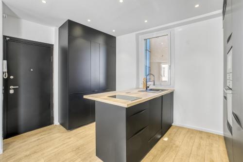 3 chambres - 2 min du Palais - Climatisé - Calme