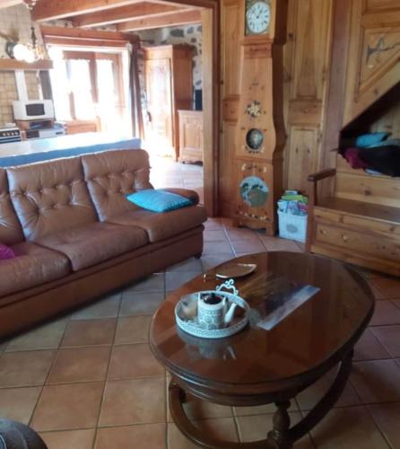 Photo de la galerie de l'établissement Le gîte du Dolmen de Touls, à Coltines